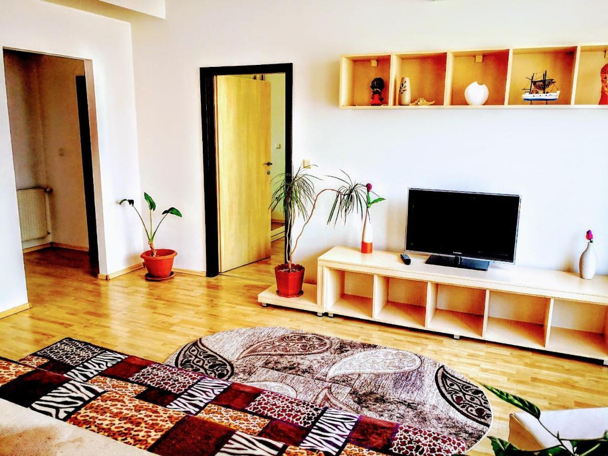 Relaxing & Welcome Apartment, Ared, Uta Arad Exterior photo